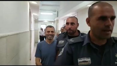 Photo of المحكمة تمهل النيابة العامة للخامسة والنصف مساء اليوم لتقديم التماس على قرار إحالة الدكتور سليمان أحمد للحبس المنزلي