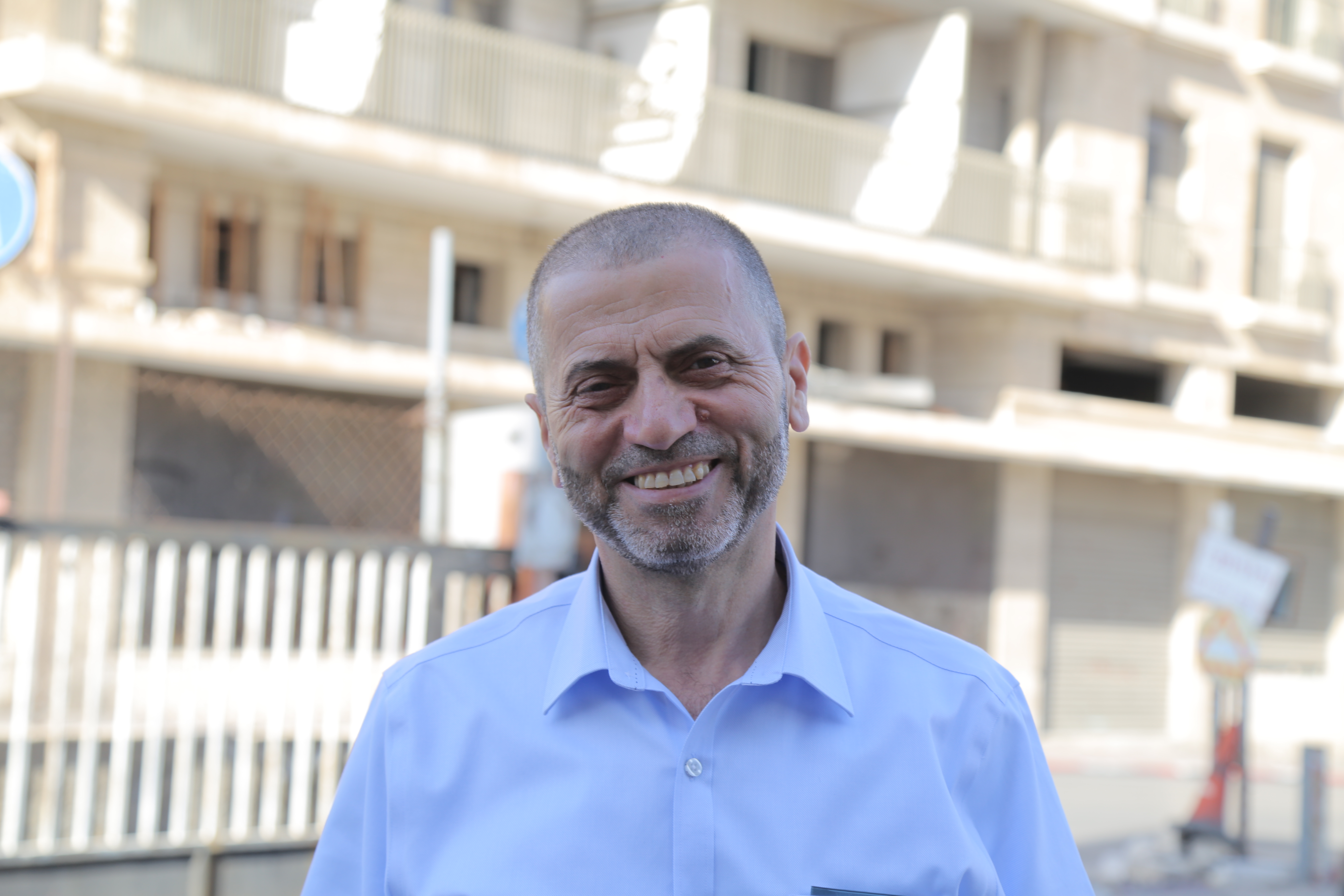 Photo of الدكتور سليمان أحمد يندد بالانتهاكات الإسرائيلية في مقبرة القسام