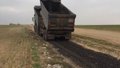 Photo of “خير” أم الفحم يرصف الطرق في قرى النقب