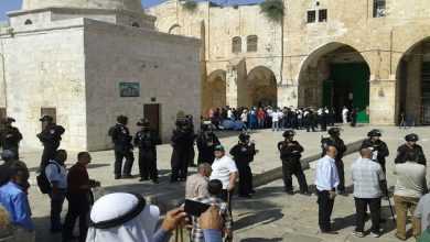 Photo of عشرات المستوطنين يقتحمون الأقصى بقيادة رئيس “الشاباك” السابق