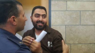 Photo of رفض التنازل عن ثوابته وأن الأقصى حق للمسلمين… “لجنة الثلث” ترفض تخفيض مدة سجن “عاشق الأقصى” الدكتور حكمت نعامنة