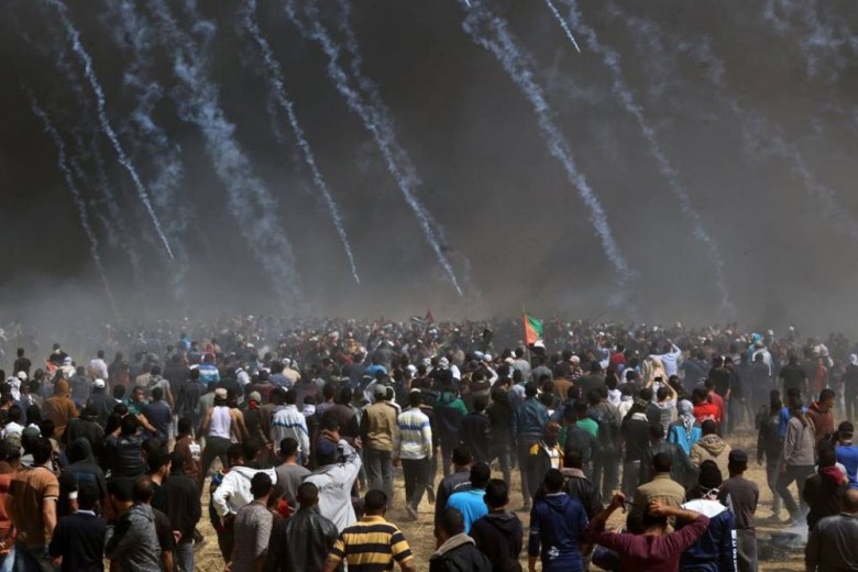 Photo of هآرتس: “إسرائيل” تعتبر مسيرات غزة جزء من “حرب”