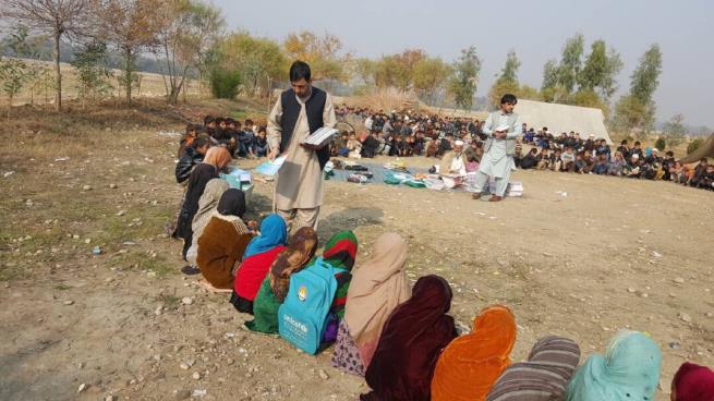 Photo of أفغانستان تغلق 633 مدرسة بعد تهديد “داعش” باستهدافها