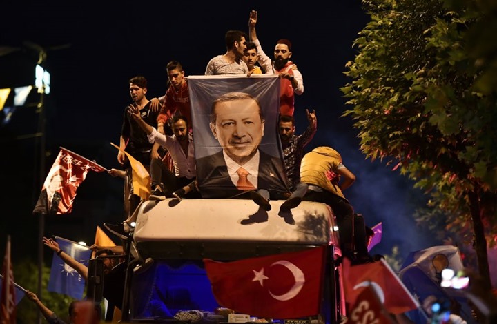 Photo of صحيفة إسرائيلة تحذر وتحرّض: “انتصار خطير لأردوغان”