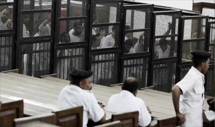 Photo of 100 حكم بالإعدام في مصر الشهر الماضي