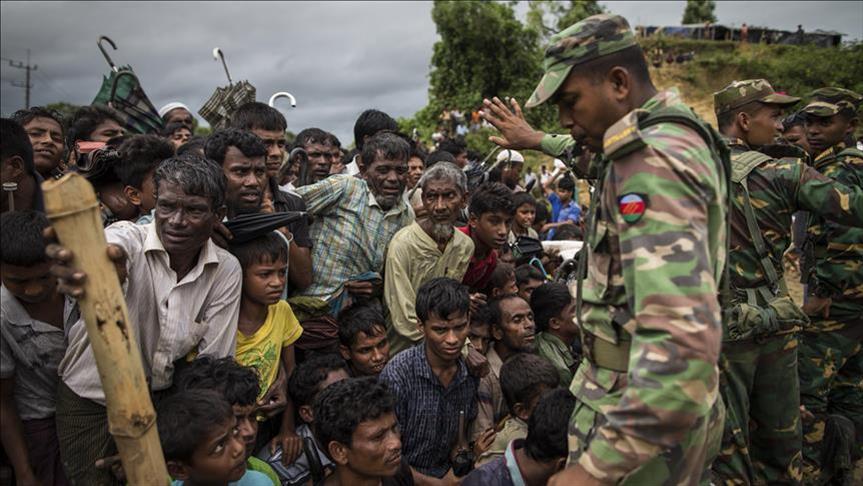 Photo of أكثر من 200 ألف روهنغي ينتظرون على الحدود لدخول بنغلاديش