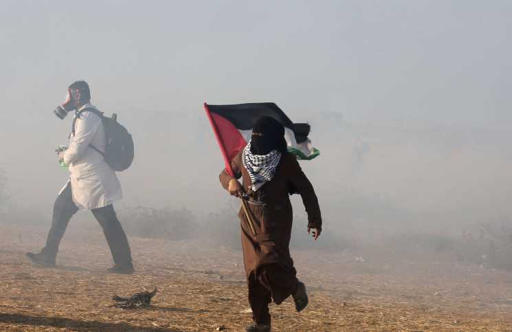 Photo of إصابة نحو 190 فلسطينيا بنيران جيش الاحتلال قرب حدود قطاع غزة ـ (صور)