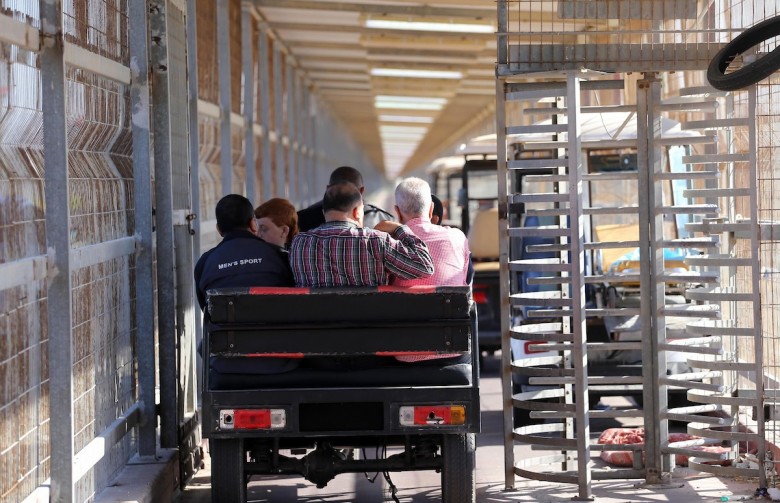 Photo of السلطات الإسرائيلية تعيد فتح معبر إيرز بشكل جزئي
