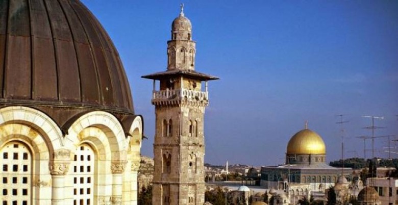 Photo of علماء القدس: تسريب العقارات جريمة وطنية ودينية