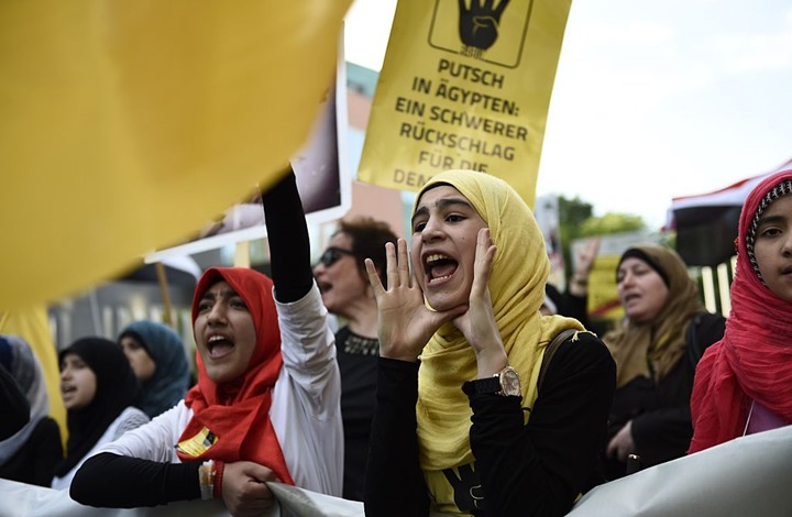 Photo of “نساء ضد الانقلاب” بمصر تدعو لهبة شعبية لاستعادة روح الثورة