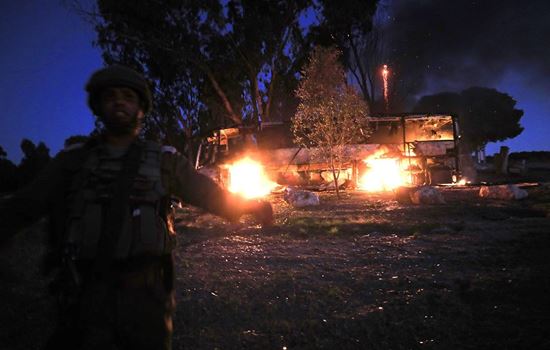 Photo of المقاومة تعلن استهداف حافلة عسكرية بصاروخ “كورنيت”