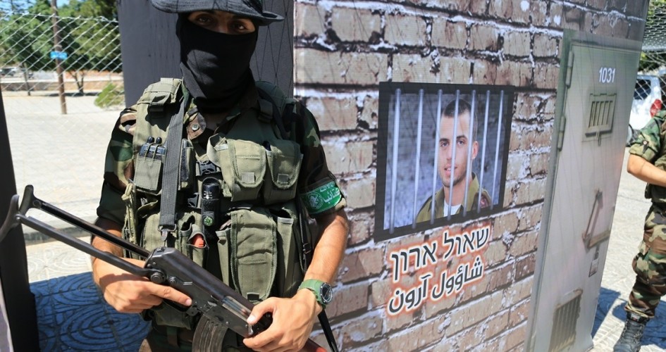 Photo of ضابط إسرائيلي يقر بالفشل في إعادة جنوده من غزة