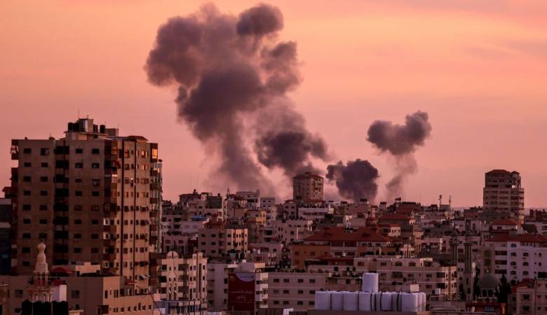 Photo of معلق إسرائيلي يلمح إلى هجوم إسرائيلي بغزة