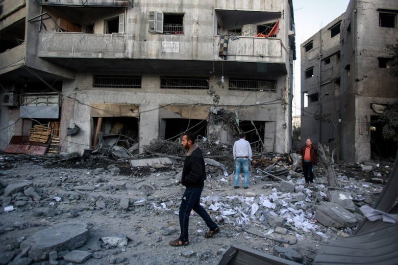 Photo of غزة تودع 6 شهداء منذ الأمس والعدوان متواصل