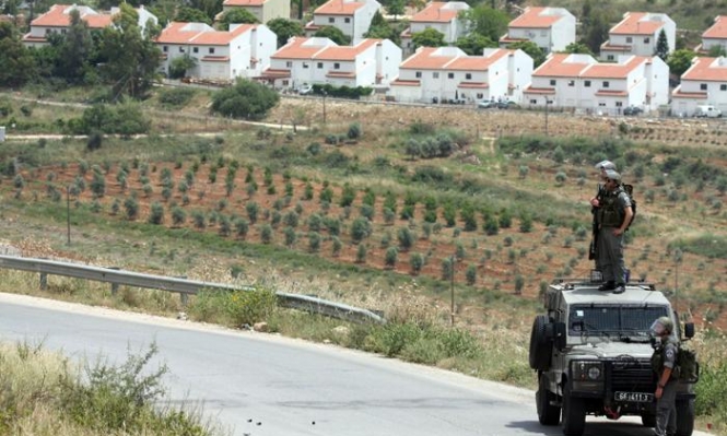 Photo of مستوطنون يزعمون شراء أرض من فلسطينيين قرب “عمونة”