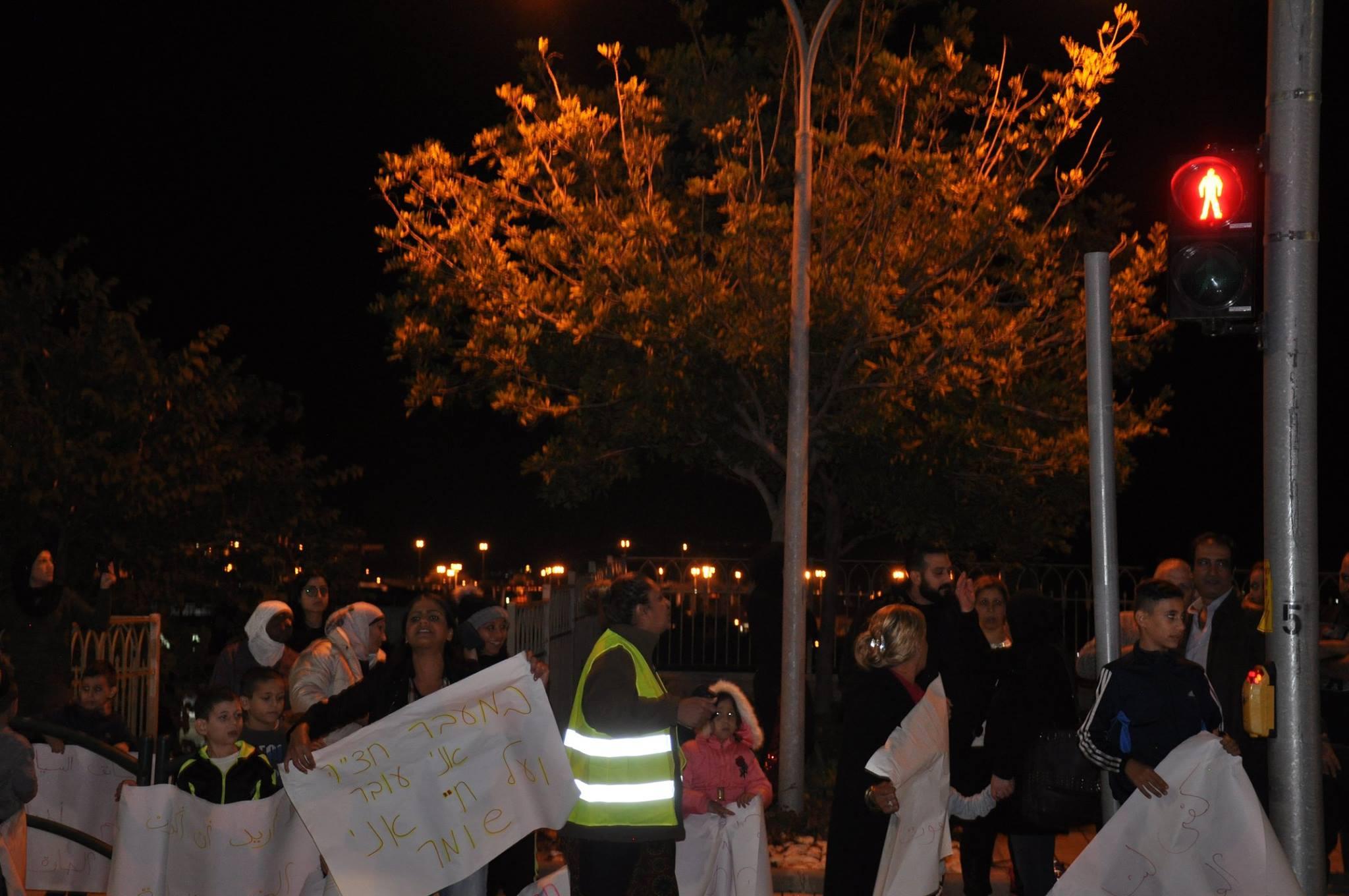 Photo of احتجاجا على تكرار حوادث الدهس: متظاهرون يغلقون “شارع الموت” في حيفا