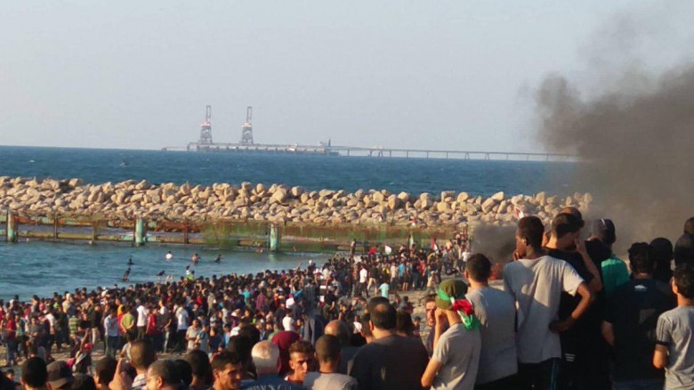 Photo of إصابات في اعتداء الاحتلال على الحراك البحري الـ20 شمالي القطاع