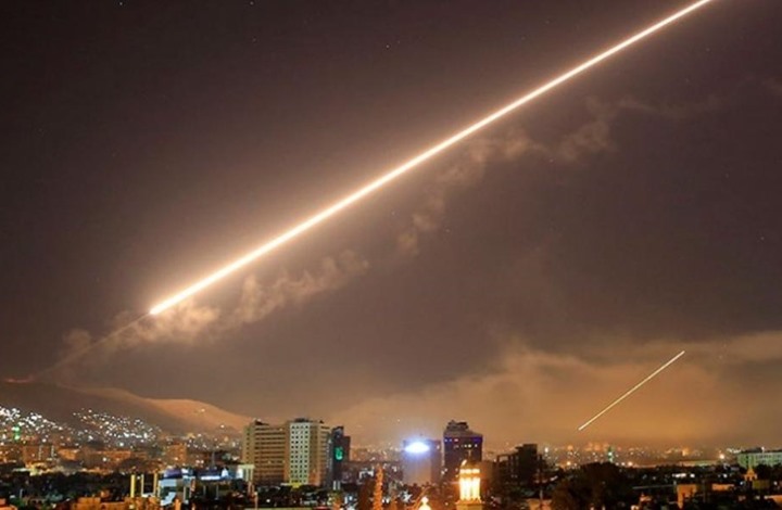 Photo of قصف إسرائيلي لأهداف بسوريا والنظام يعلن تصديه له