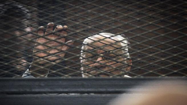 Photo of الإهمال الطبي يقتل 4 معتقلين مصريين خلال 10 أيام