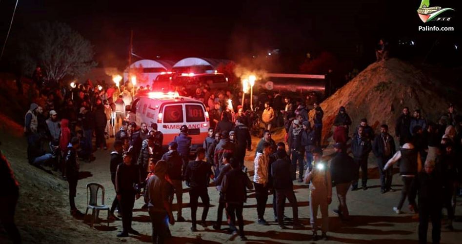 Photo of 10 إصابات باستهداف الاحتلال متظاهري الإرباك الليلي شرق القطاع