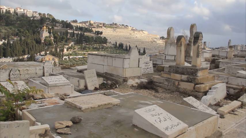 Photo of القدس الدولية: الاحتلال يستهدف مقابر القدس تمهيدًا لمشاريع استيطانيّة