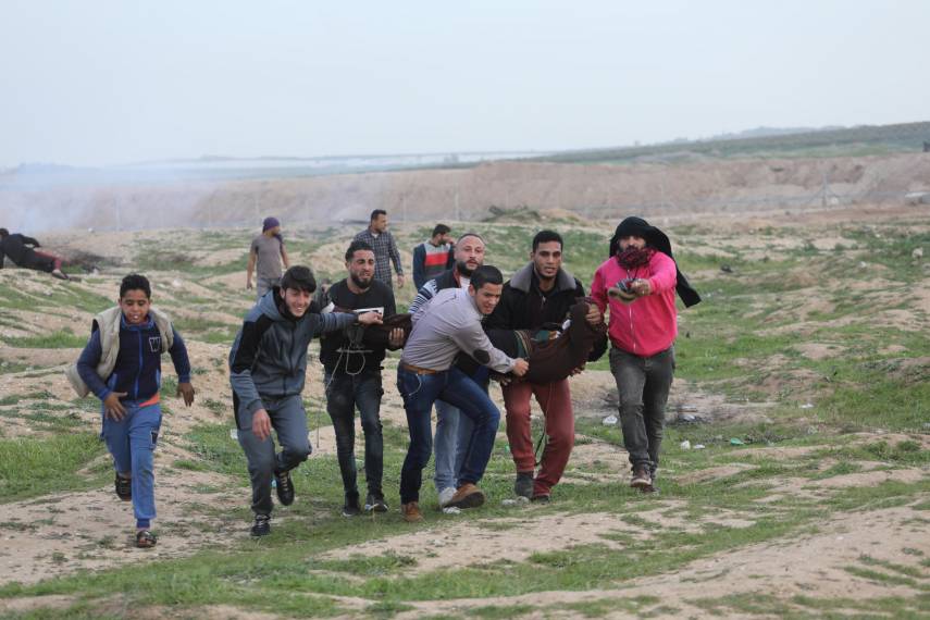 Photo of 32 إصابة بقمع الاحتلال متظاهرين بمسيرة العودة شرق غزة