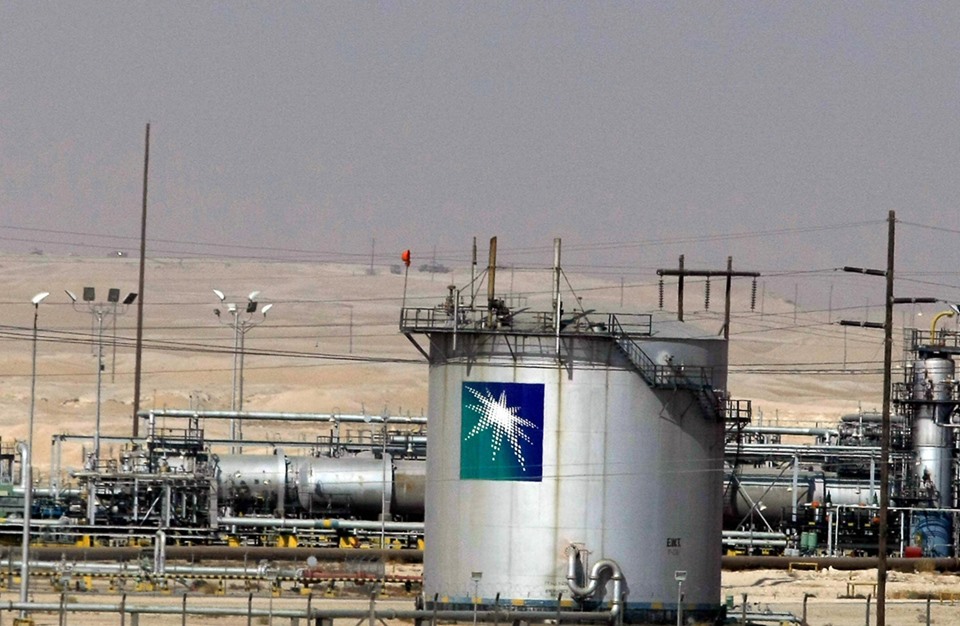 Photo of ما دلالات الهجوم الحوثي على محطتي ضخ النفط بالسعودية؟