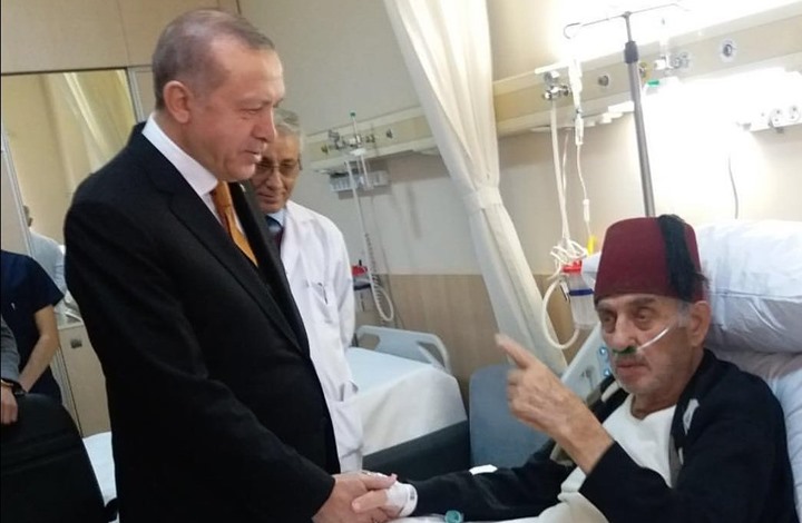 Photo of عرف بانتقاده لأتاتورك.. وفاة مؤرخ تركي بارز وأردوغان ينعاه