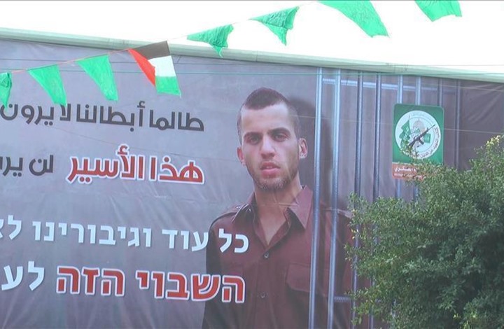 Photo of كاتب إسرائيلي: الحصار لن يعيد جنودنا الأسرى لدى حماس