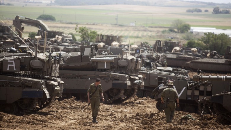 Photo of الجيش الإسرائيلي يشرع ببناء سواتر ترابية شمال القطاع
