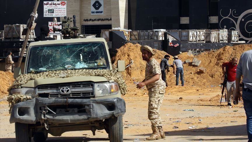 Photo of ليبيا.. تجدد المواجهات بمحور طريق المطار جنوبي طرابلس