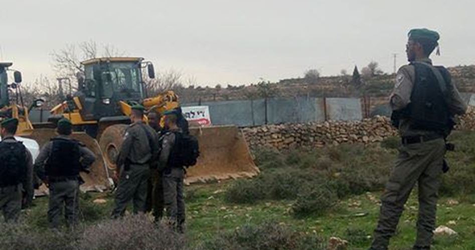 Photo of تجريف مساحات من أراضي عصيرة القبلية لصالح معسكر للاحتلال