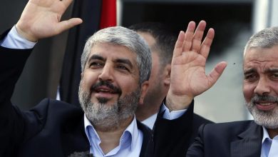 Photo of “حماس” تنفي الأنباء عن إعادة علاقتها مع النظام السوري