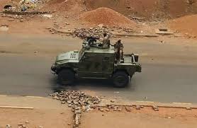 Photo of تحقيق صحفي: قوات حميدتي قمعت الاعتصام بمدرعات إماراتية