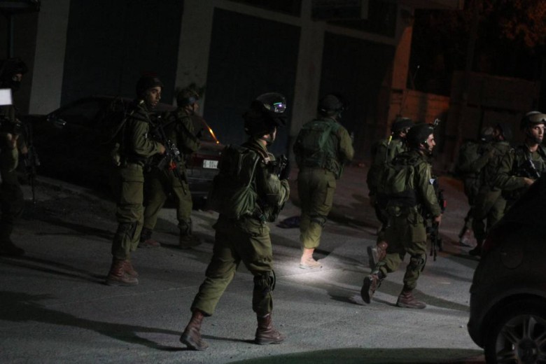 Photo of الاحتلال يعتقل 9 مواطنين خلال حملة دهم واسعة بالضفة