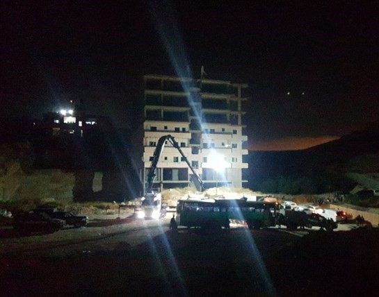 Photo of الاحتلال يحاصر حي وادي الحمص تمهيدا لهدم 100 شقة
