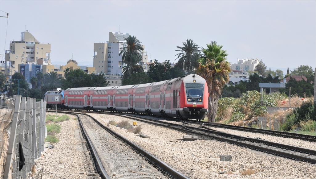 Photo of حساب “إسرائيل بالعربية” يكشف مسار “قطار الازدهار” من حيفا للسعودية