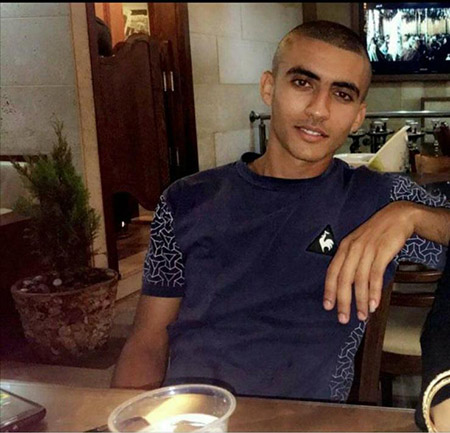 Photo of جريمة قتل أخرى: مقتل شاب بإطلاق نار أثناء جنازة معتز الشمالي في الرملة