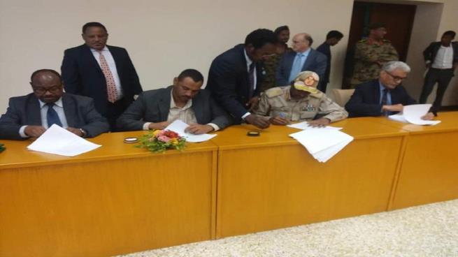 Photo of السودان: قوى المعارضة والمجلس العسكري يوقّعان بالأحرف الأولى على وثيقة الإعلان الدستوري