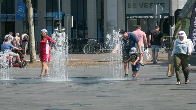 Photo of هولندا: وفاة 400 شخص بموجة الحرّ في يوليو