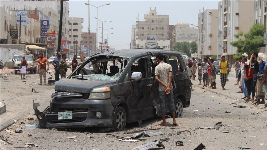 Photo of اليمن.. ارتفاع عدد قتلى هجومي عدن إلى 49