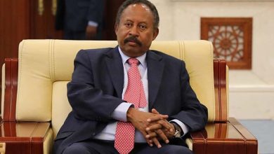 Photo of حكومة حمدوك تؤدي اليمين أمام “البرهان” ورئيس القضاء