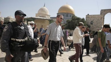 Photo of توتر في “الأقصى” بعد اقتحام مستوطنين وشرطة الاحتلال لباحاته