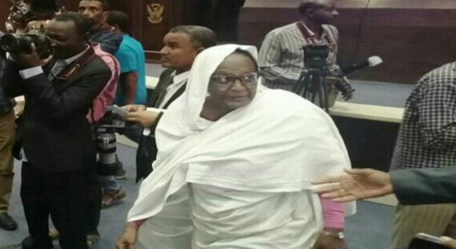Photo of أسماء محمد عبد الله.. أول امرأة تقود وزارة الخارجية السودانية