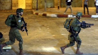 Photo of 16 إصابة باقتحام الاحتلال العيزرية شرق القدس