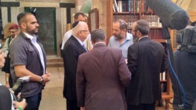 Photo of الرئيس الإسرائيلي يقتحم المسجد الإبراهيمي
