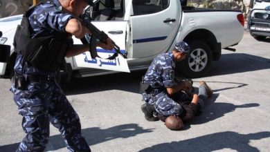 Photo of عائلة تتهم أجهزة أمن الضفة بتعذيب نجلها عقب اعتقاله