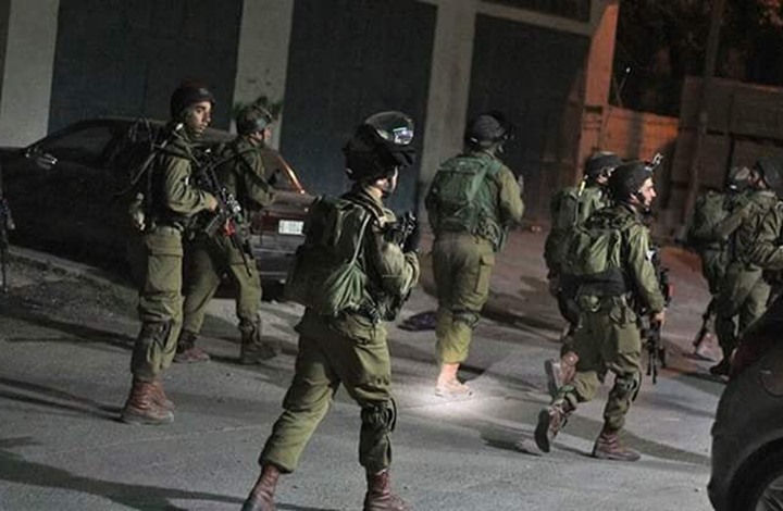 Photo of الضفة: الاحتلال يعتقل 27 فلسطينيا بينهم عدد كبير من كوادر الجبهة الشعبية