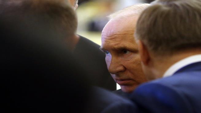 Photo of كيف استطاعت الاستخبارات الأميركية اختراق دائرة بوتين؟
