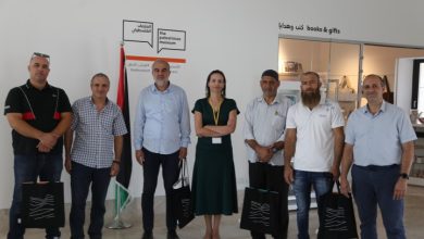 Photo of وفد من الهيئة الإدارية لمتحف الرسام العالمي عاصم أبو شقرة في ضيافة المتحف الفلسطيني في بيرزيت